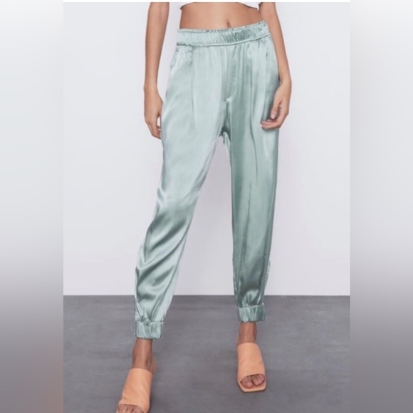Zara Pants - Zara Light Green Satin Effect Jogger Size XS